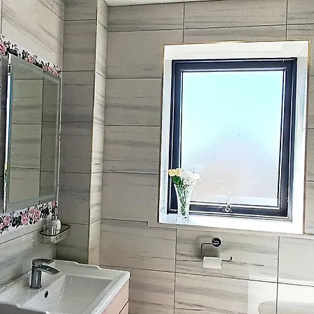 Comfort Double Bed At Grange Castle, Clondalkin, 22 Habitación en casa particular *